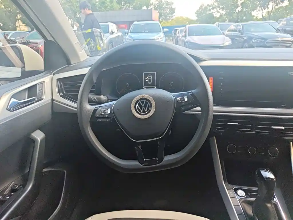 Volkswagen Polo — миниатюра 11