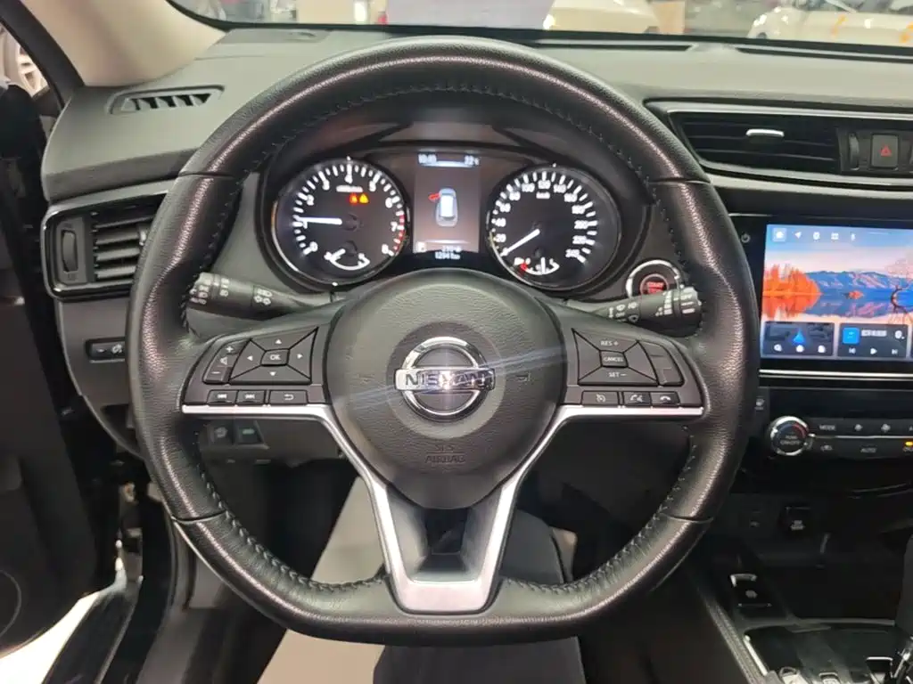 Nissan X-Trail — миниатюра 11