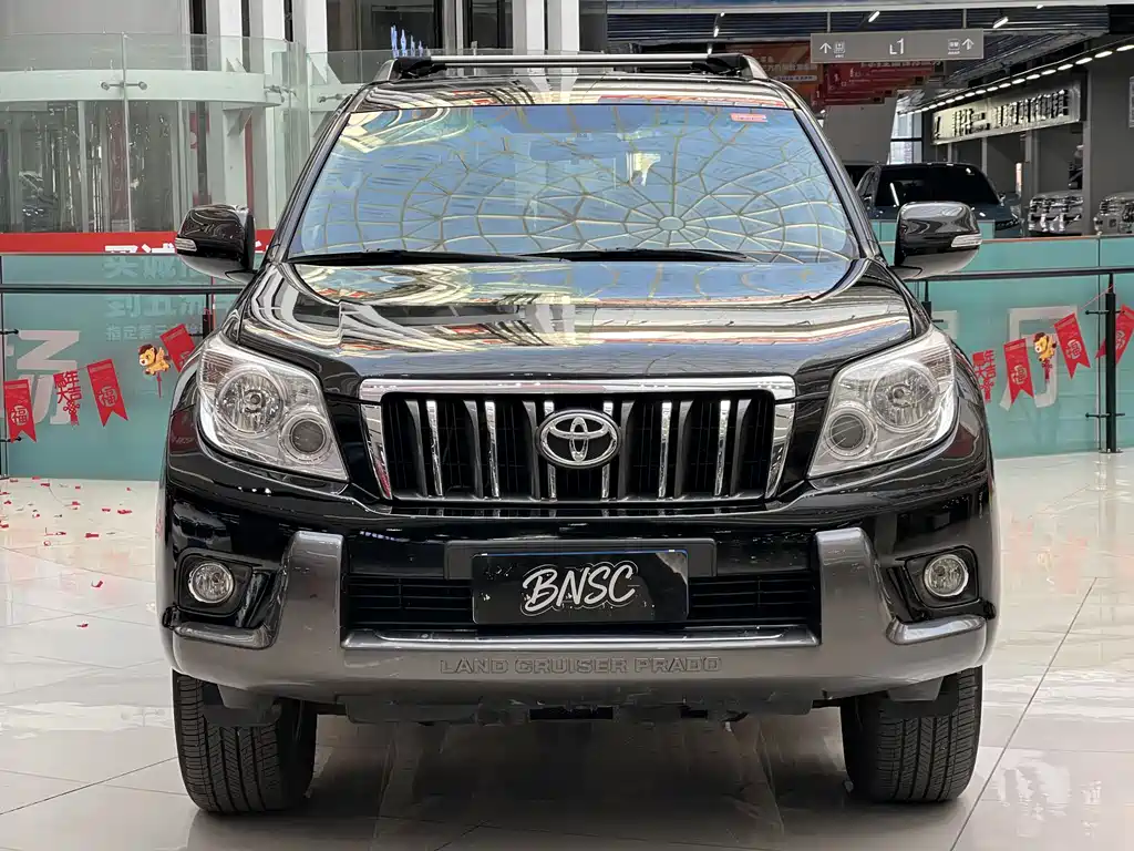 Toyota Land Cruiser Prado 2010 2.7L AT Standard