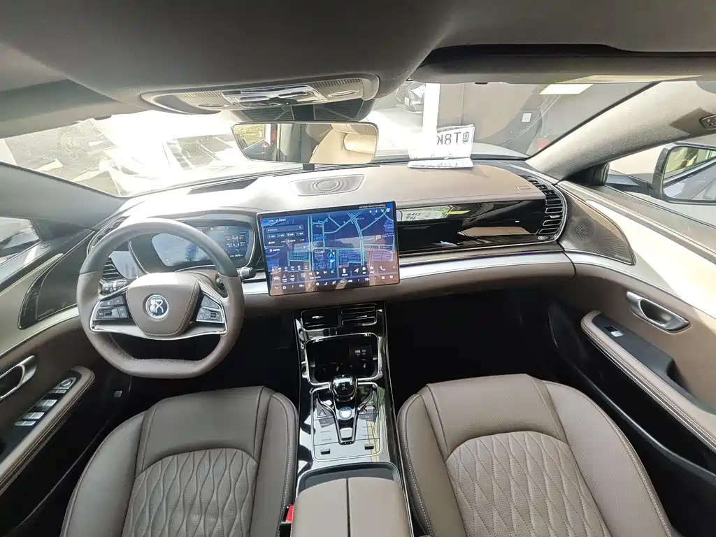 BYD Han 2025 DM-i Smart Drive 125KM