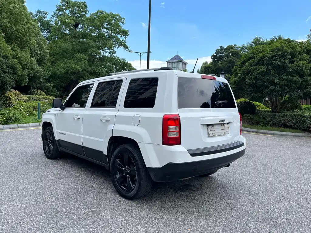 Jeep Patriot — миниатюра 5