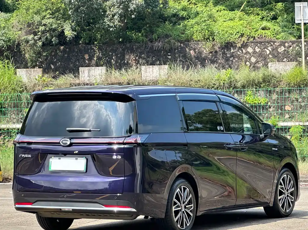 GAC Motor Trumpchi E8 PHEV — миниатюра 16