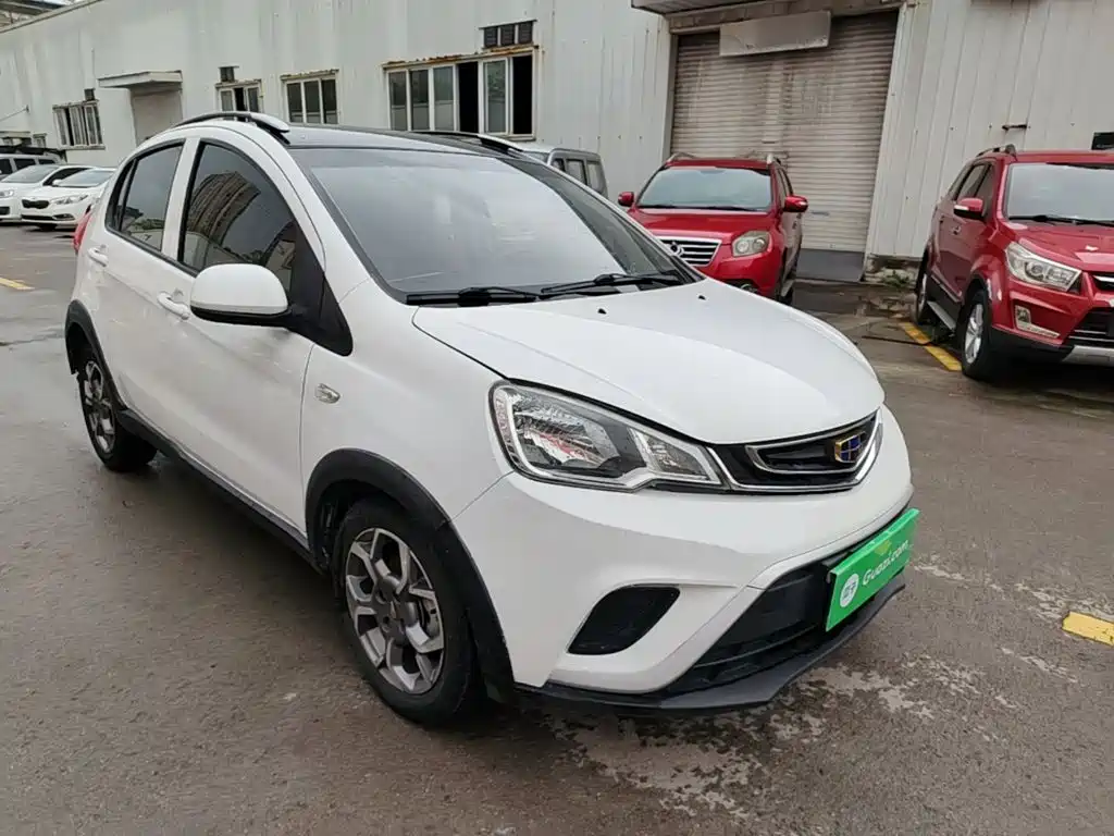 Geely Vision X1 — миниатюра 4