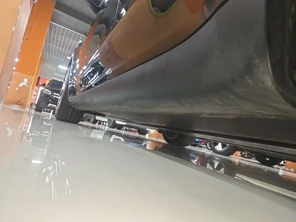 Tesla Model Y — миниатюра 22