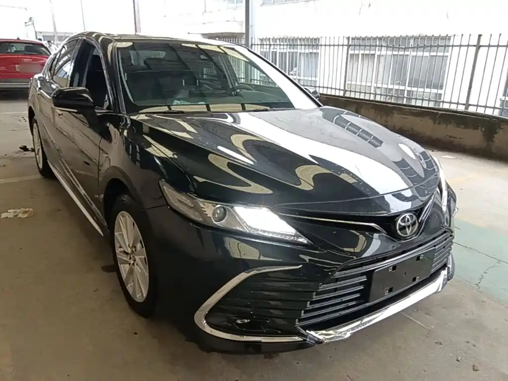 Toyota Camry — миниатюра 4