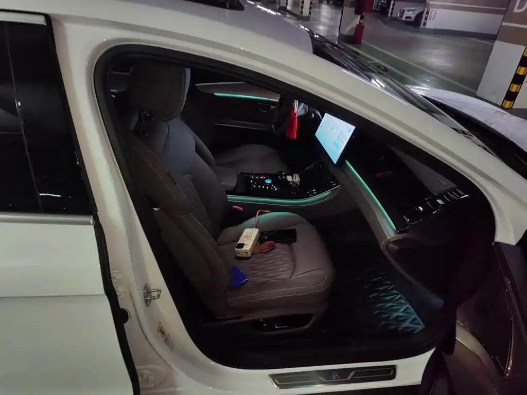 BYD Han — миниатюра 18