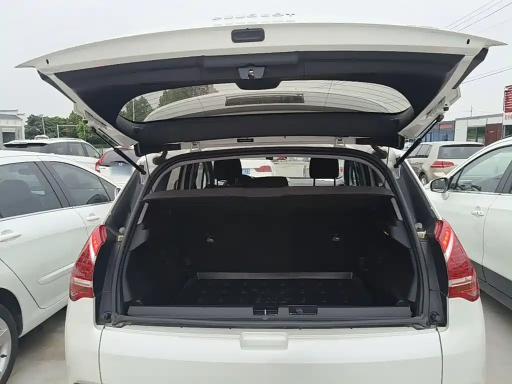 Peugeot 3008 — миниатюра 19
