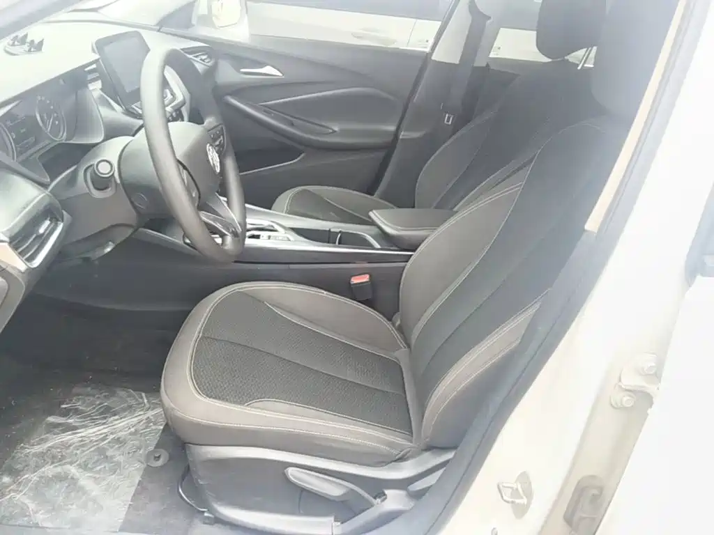 Buick Verano — миниатюра 15