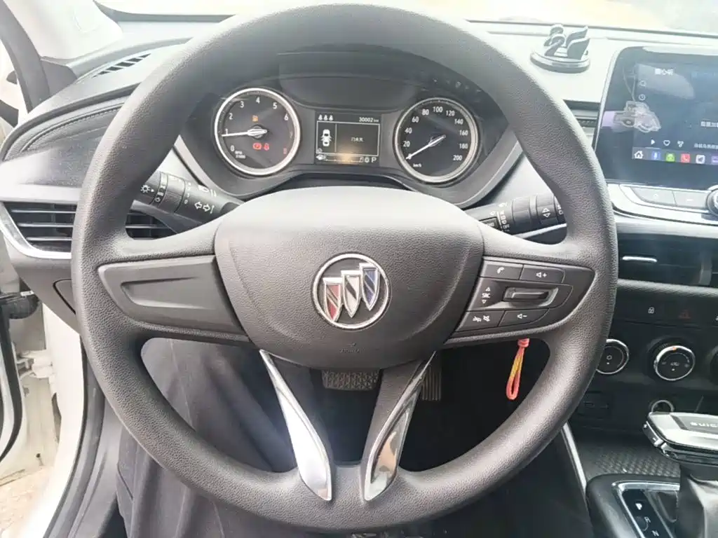 Buick Verano — миниатюра 11