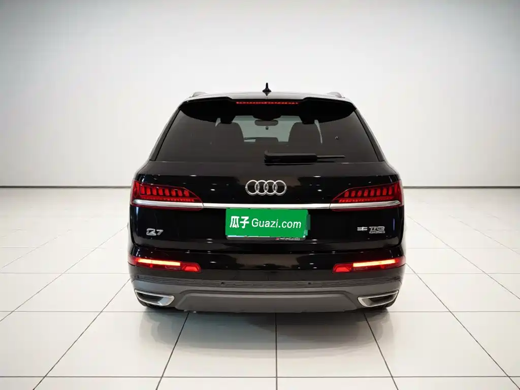 Audi Q7 — миниатюра 5