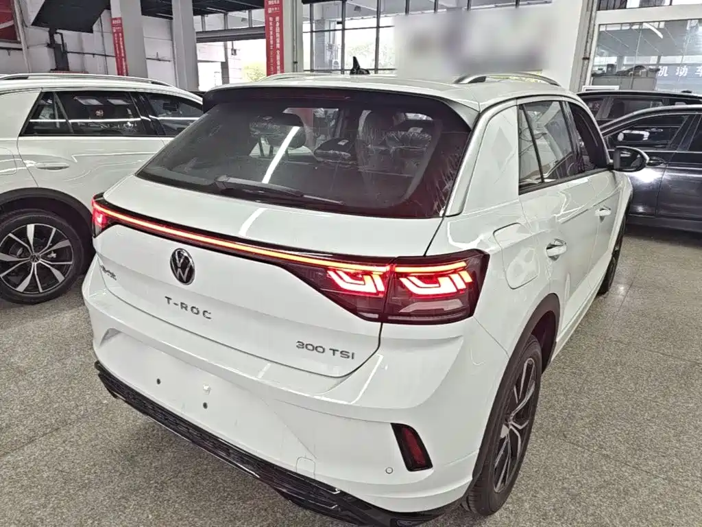 Volkswagen T-Roc 2026 300TSI DSG