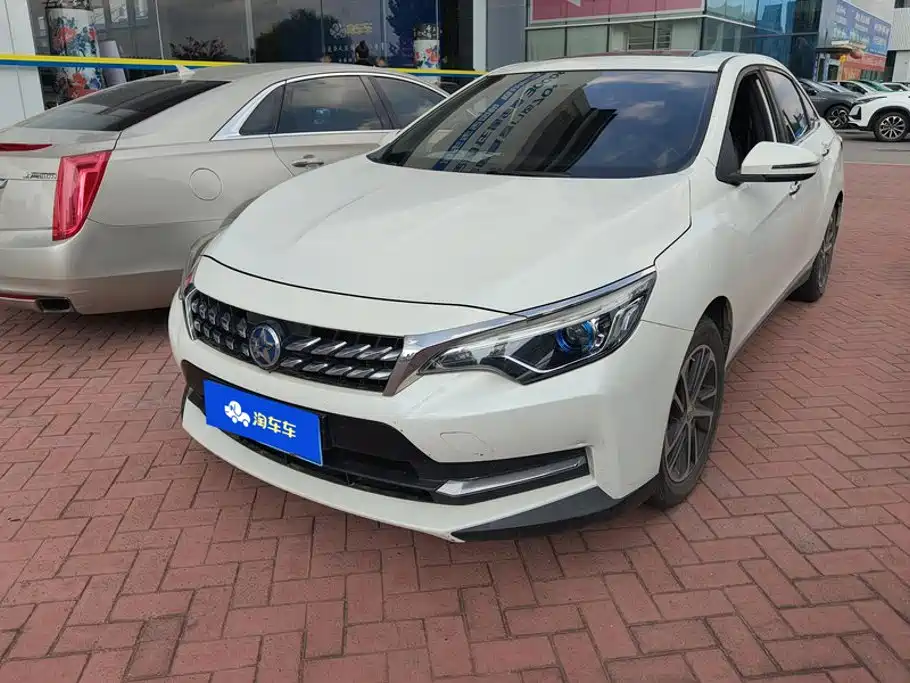 Venucia D60