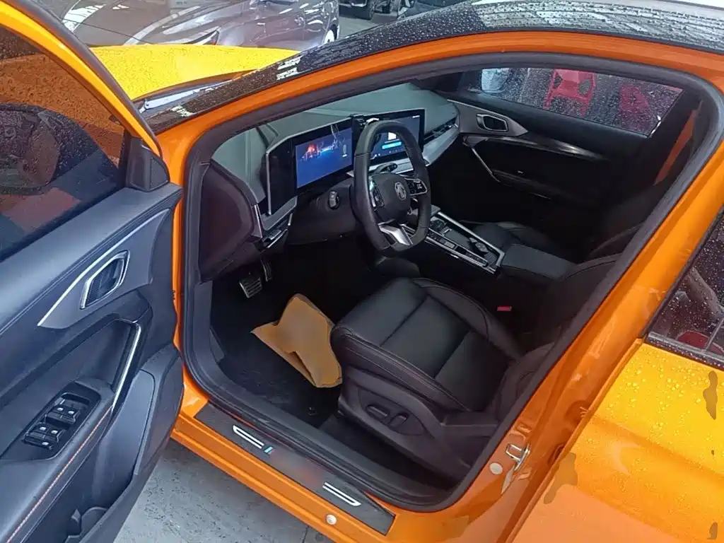 MG MG ONE — миниатюра 16