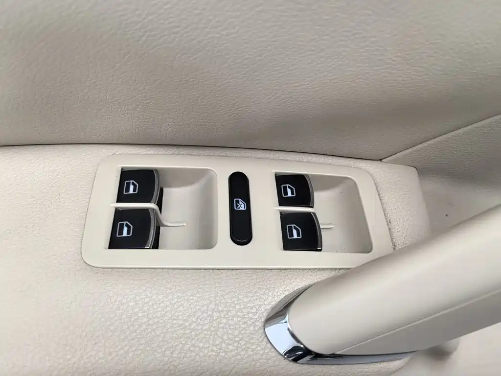 Volkswagen Passat — миниатюра 9