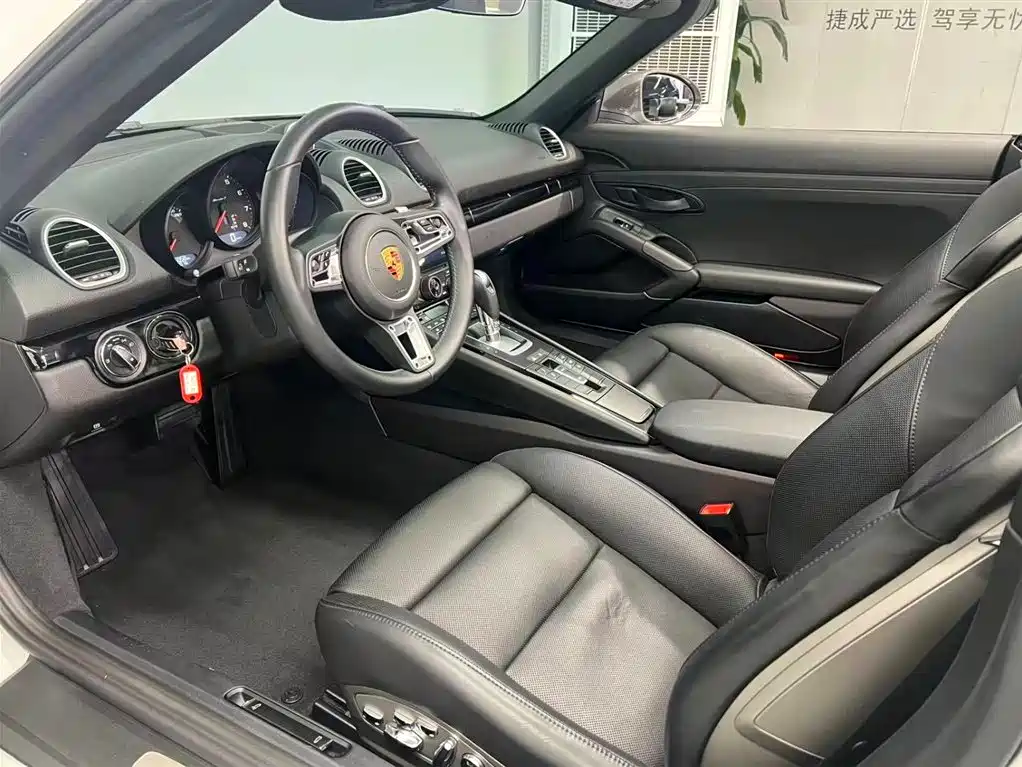 Porsche 718 2023 Boxster T 2.0T