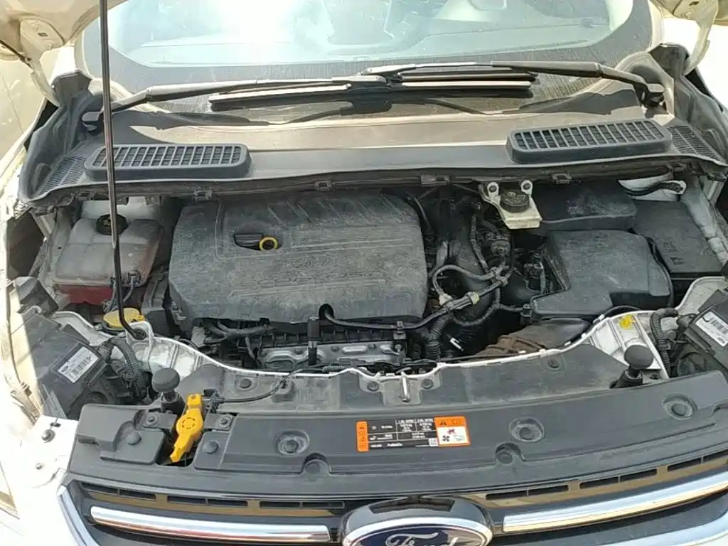 Ford Kuga — миниатюра 20