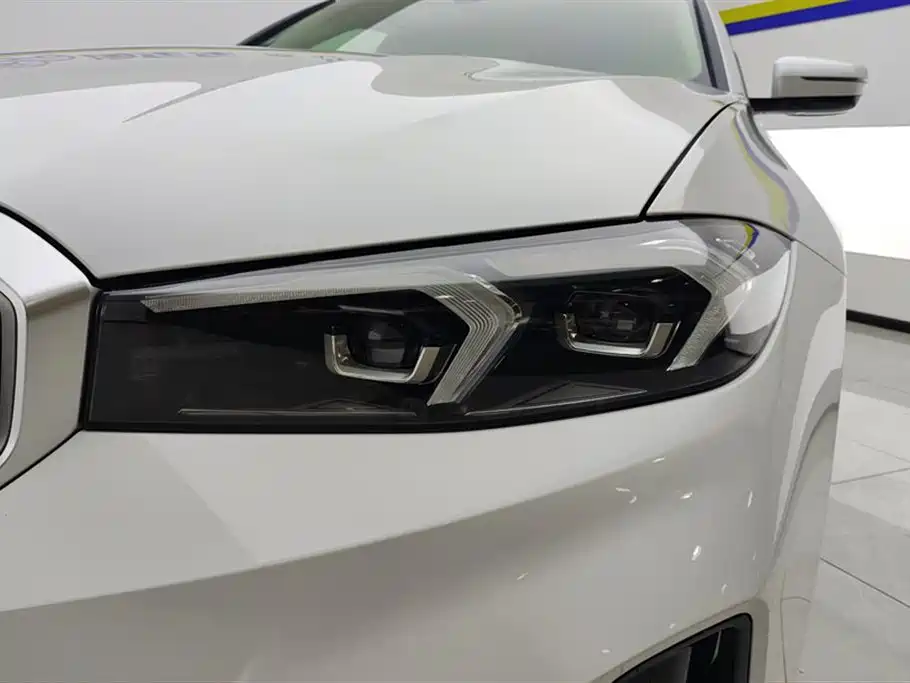 BMW i3 2024 eDrive 35 L