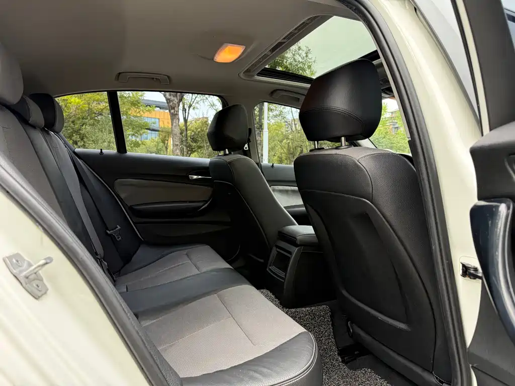 BMW 1 Series (Import) — миниатюра 9