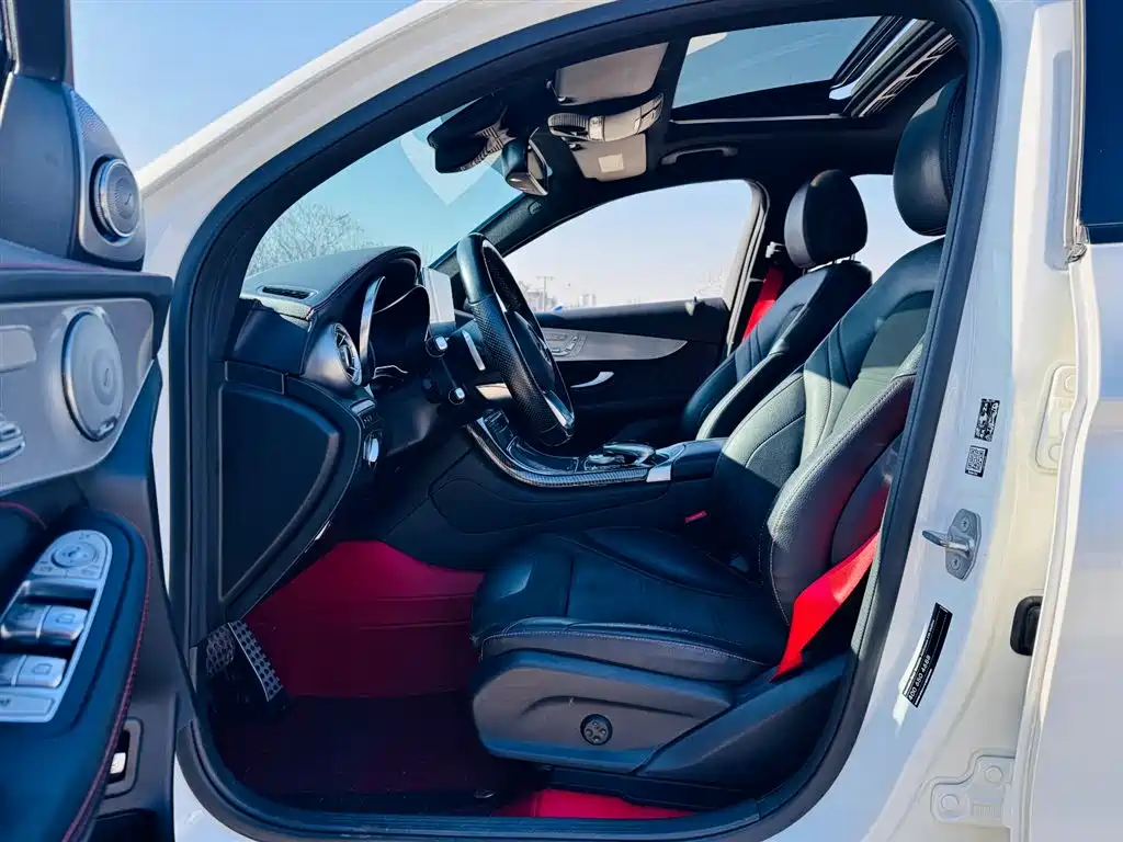 MERCEDES-BENZ GLC COUPE AMG