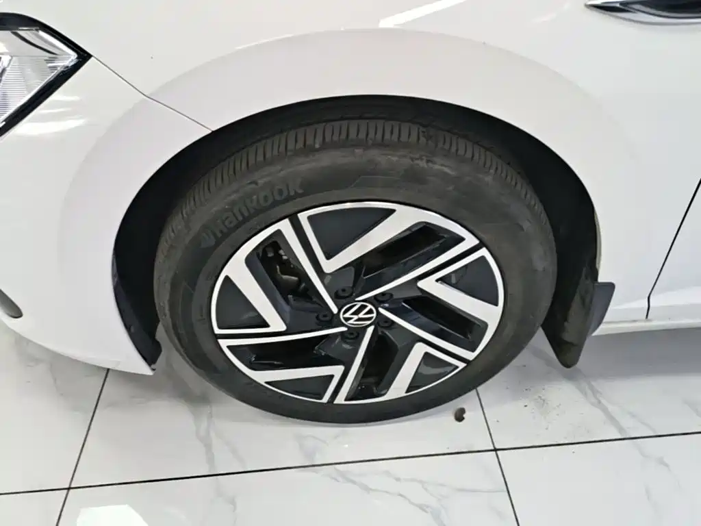 Volkswagen Sagitar — миниатюра 23
