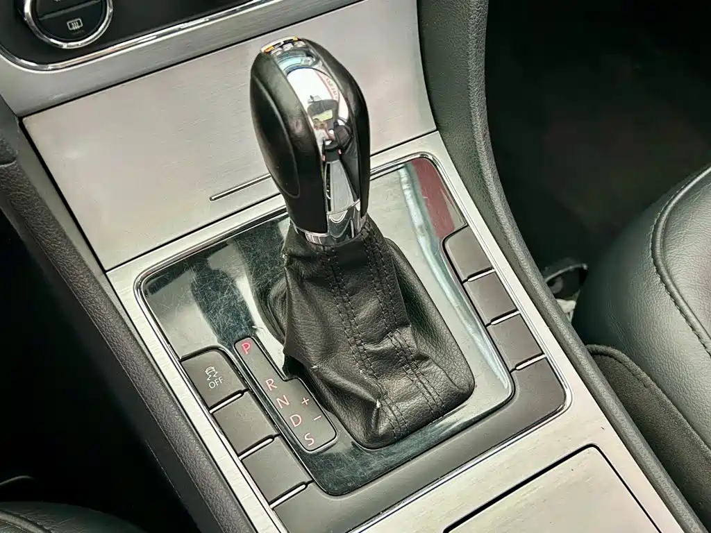 Volkswagen Passat — миниатюра 10