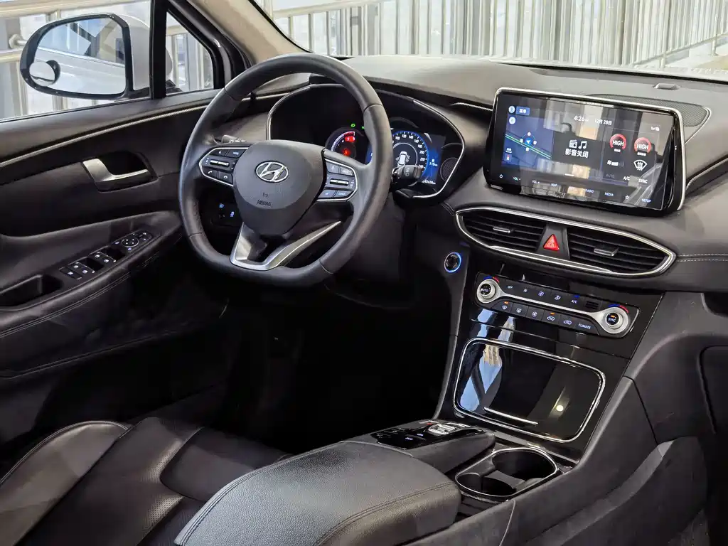 Hyundai Santa Fe — миниатюра 8