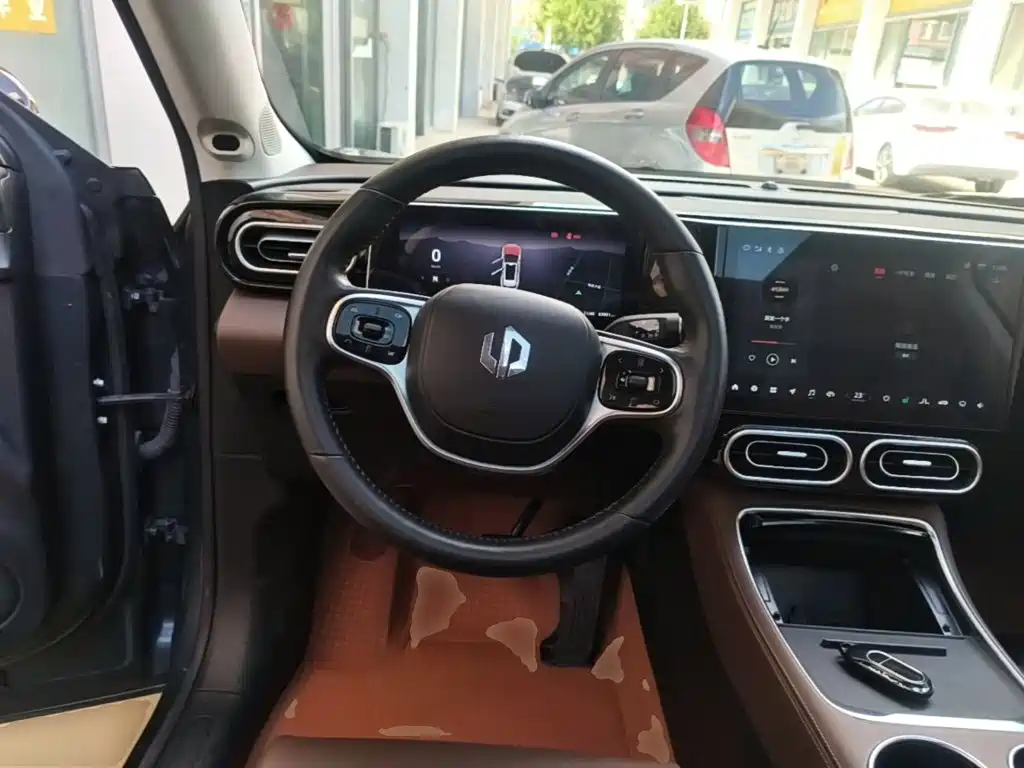 Leapmotor Leapmotor C11 — миниатюра 11