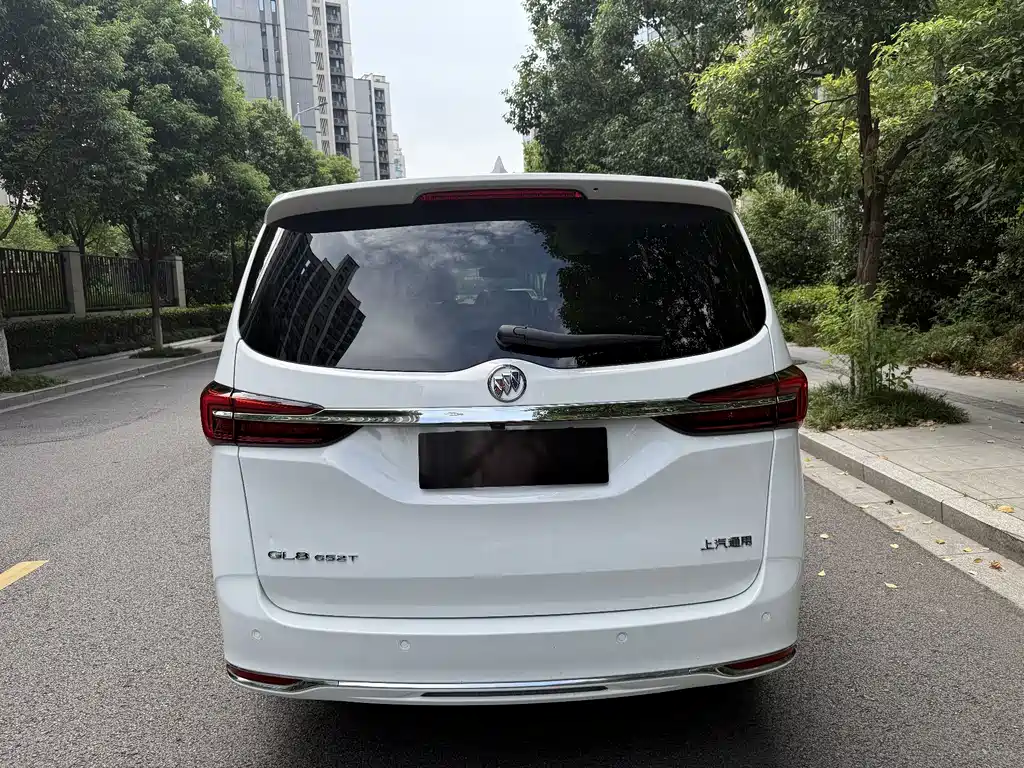 Buick GL8 — миниатюра 7