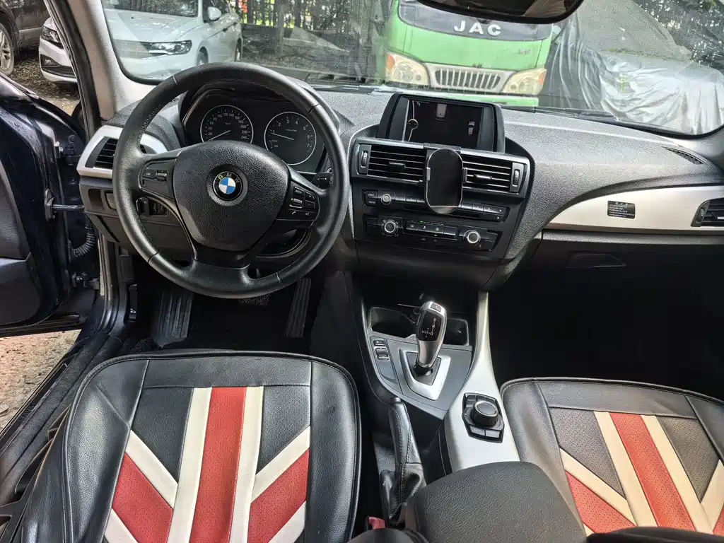 BMW 1 Series (Import) — миниатюра 5