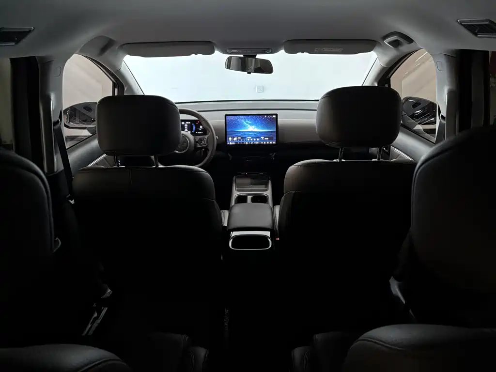 Wuling Xingguang 730 New Energy — миниатюра 5