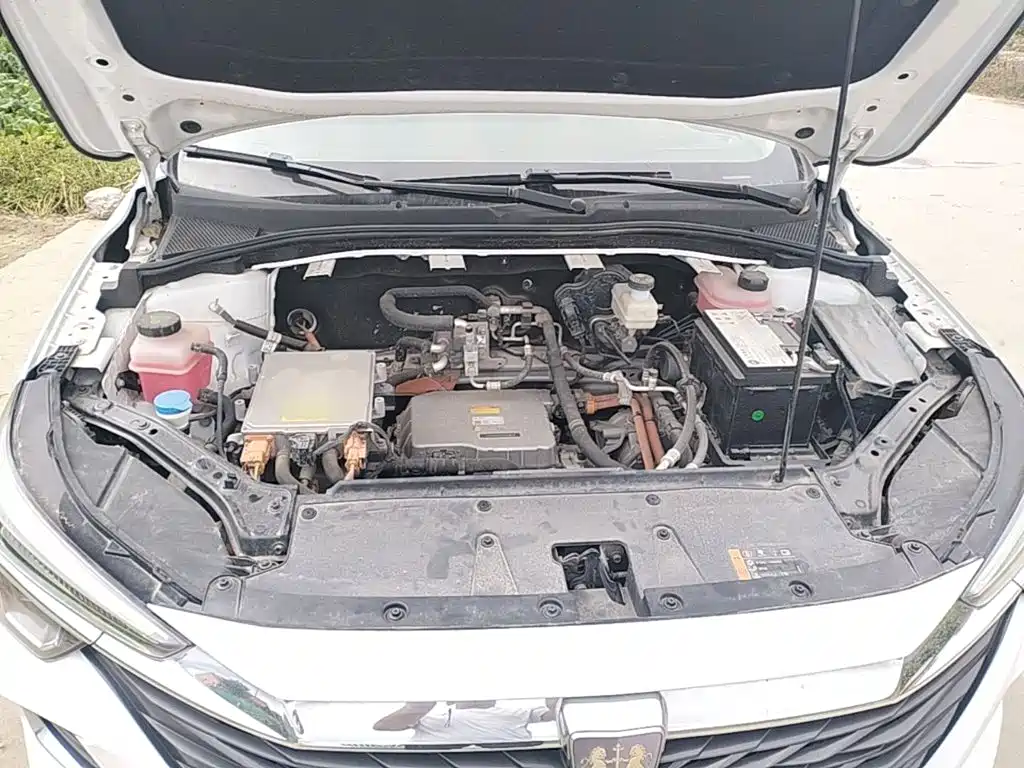 Roewe i6 MAX New Energy — миниатюра 20