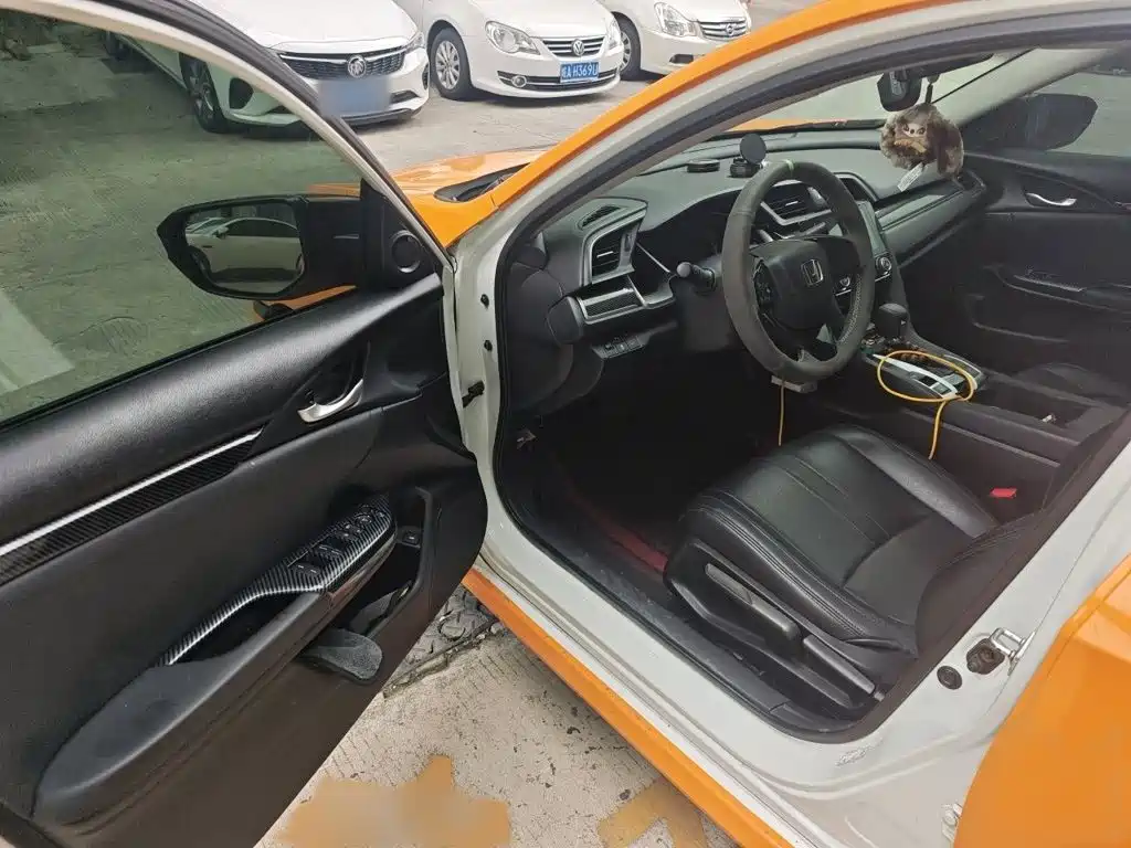 Honda Civic — миниатюра 14