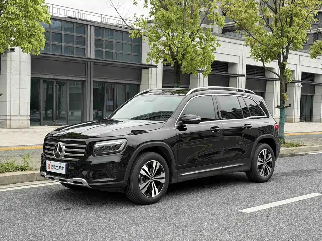 Mercedes-Benz GLB 2024