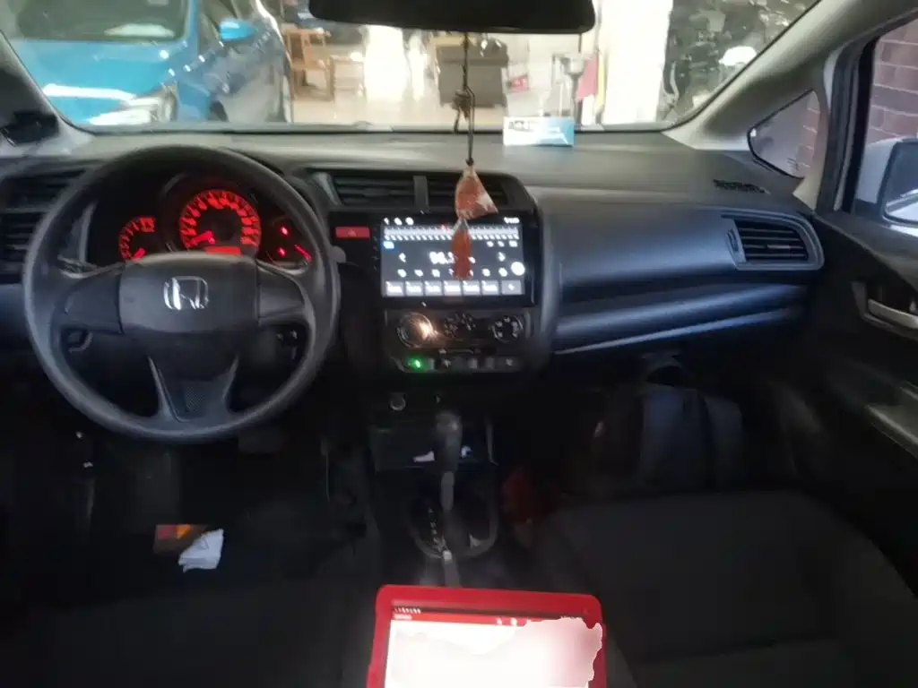 Honda Fit — миниатюра 10