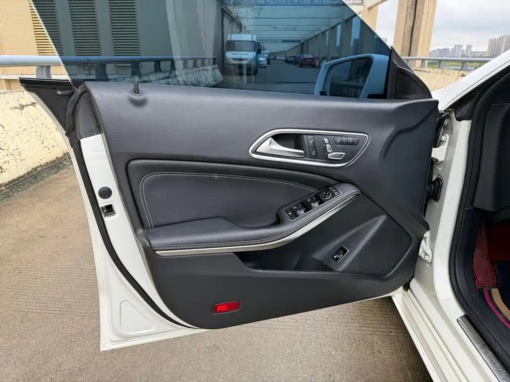 Mercedes-Benz CLA (Import) — миниатюра 5