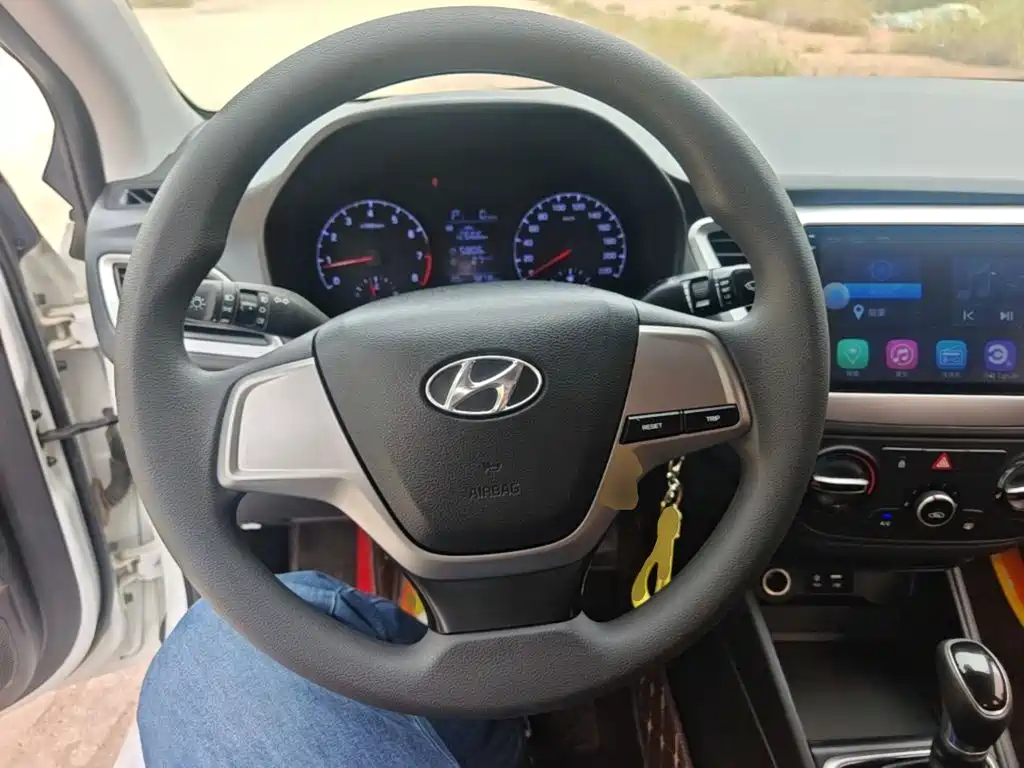 Hyundai Verna — миниатюра 11