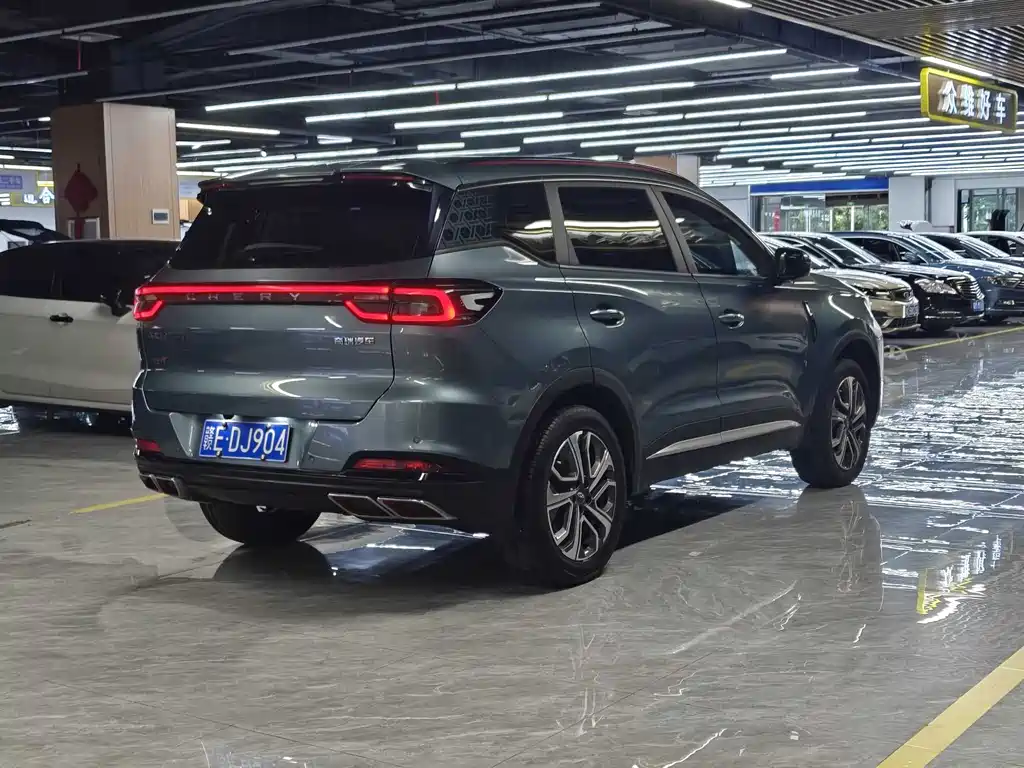 Chery 7 PLUS 2023 1.6TGDI DCT Luxury