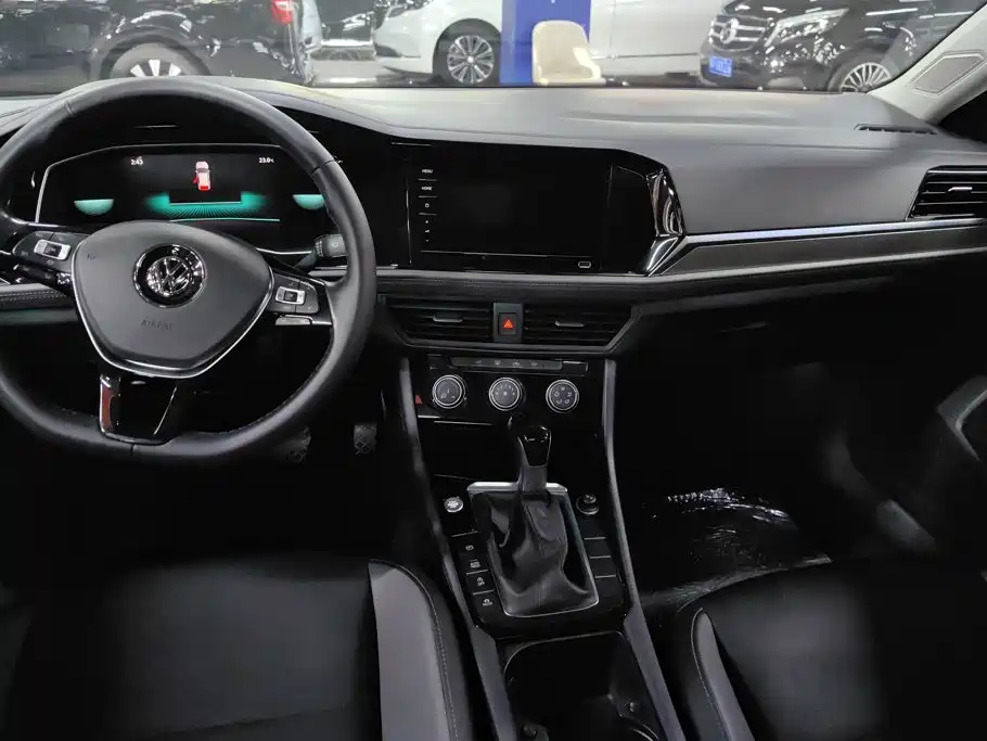 Volkswagen Sagitar — миниатюра 12