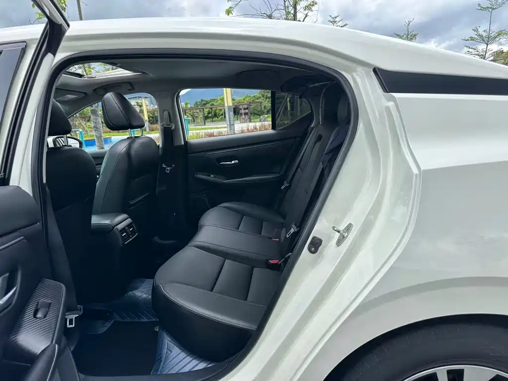 Nissan Sylphy 2021 1.6L XL CVT Enjoy