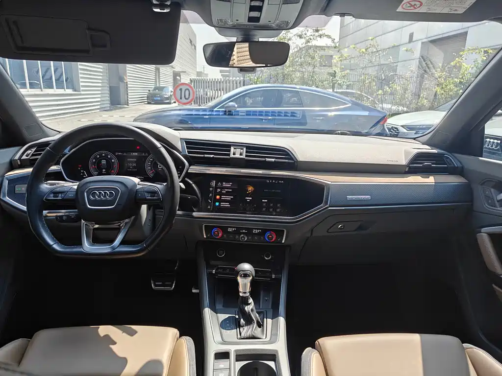 Audi Q3 — миниатюра 11