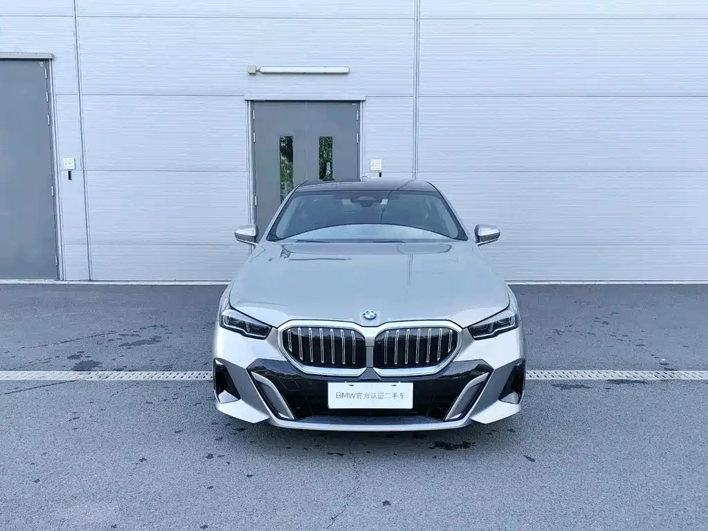 BMW 5 Series 5 2024 530Li Lead M Sport