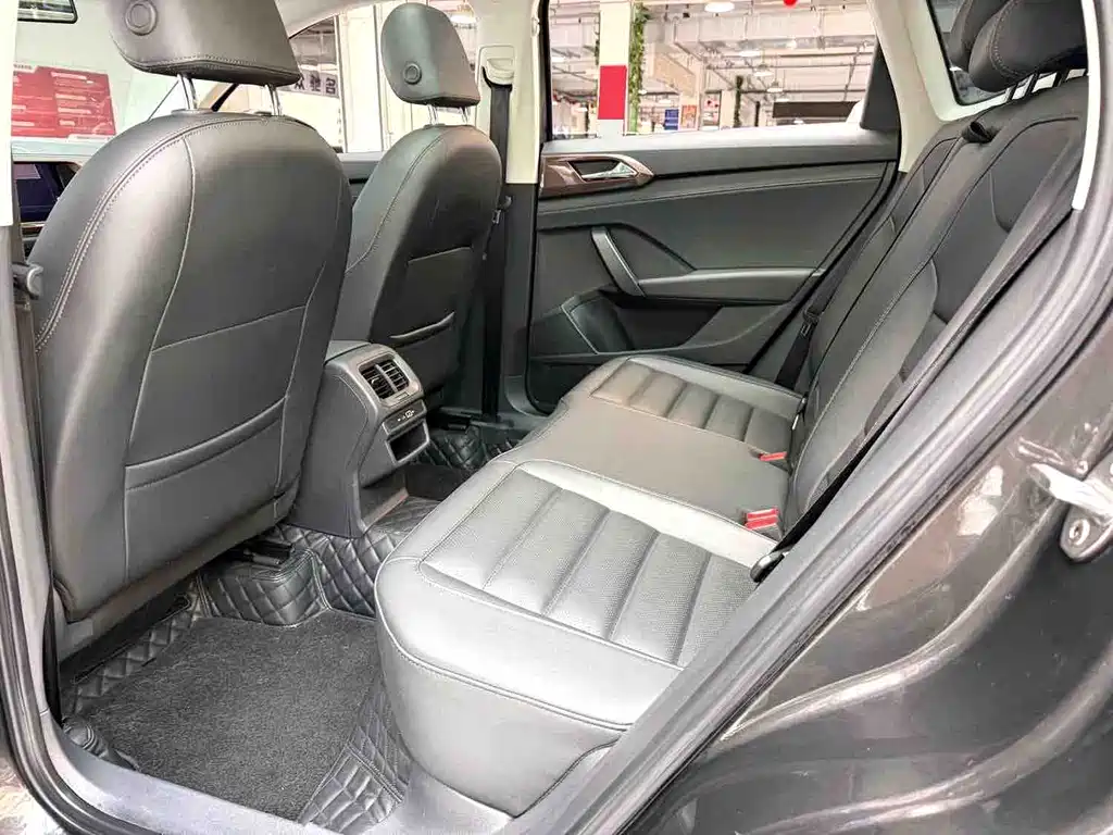 Volkswagen Tharu — миниатюра 9