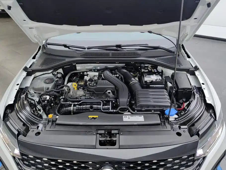 Volkswagen Lavida — миниатюра 10