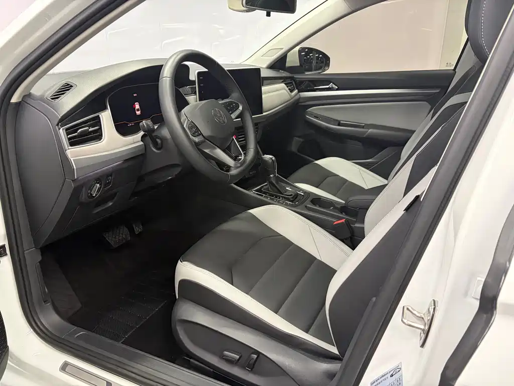 Volkswagen Bora — миниатюра 6