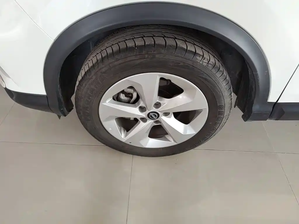 Nissan Qashqai — миниатюра 23