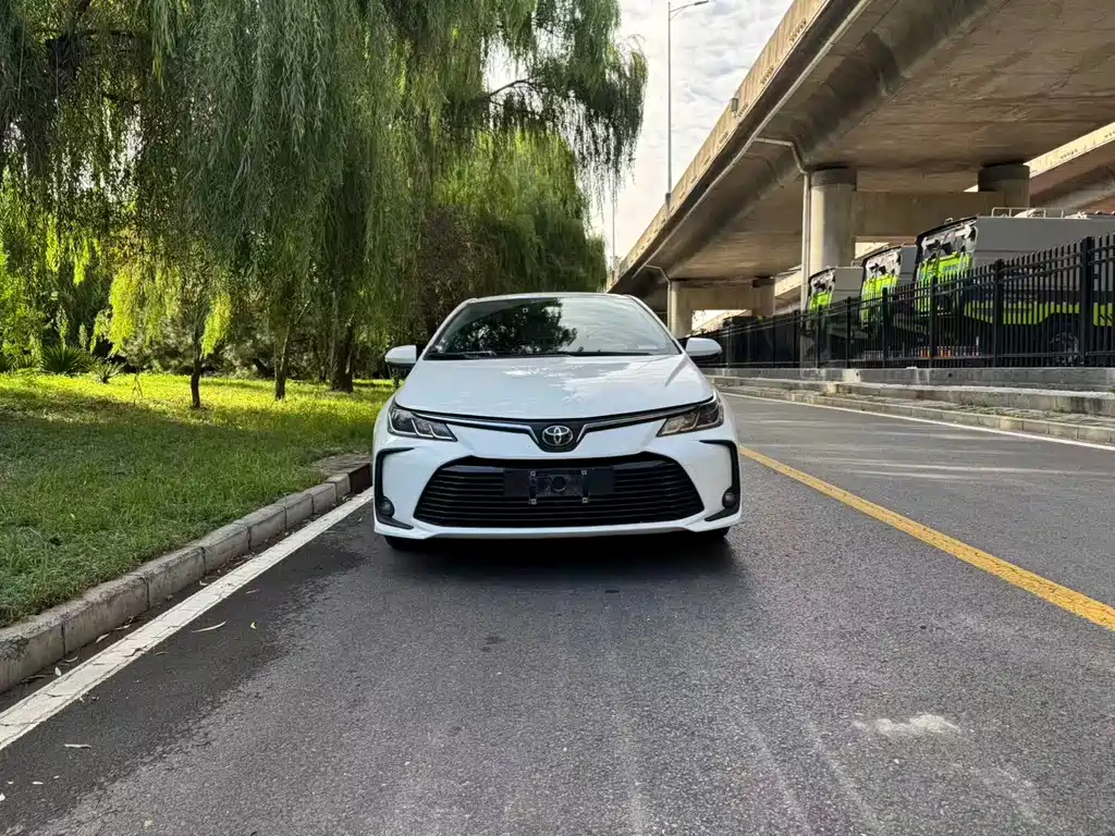 Toyota Corolla — миниатюра 3