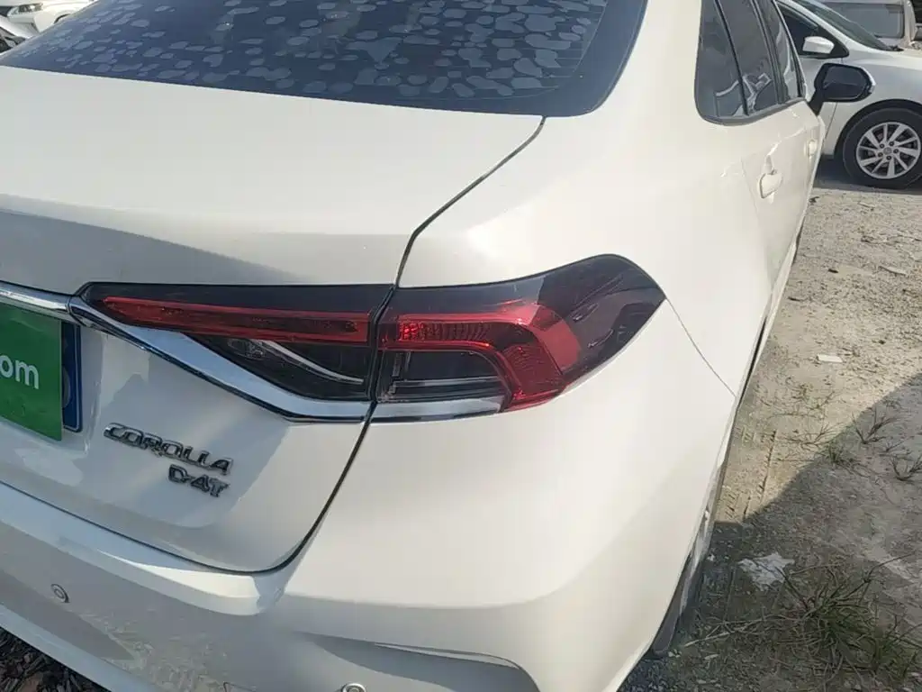 Toyota Corolla — миниатюра 8
