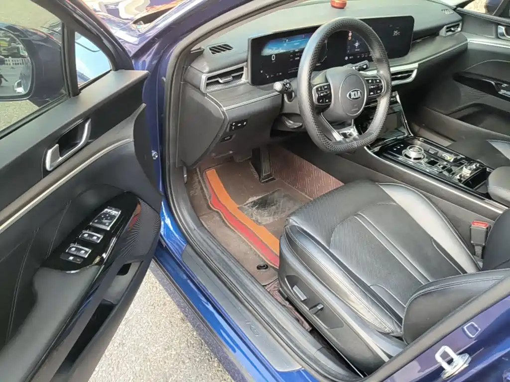Kia K5 — миниатюра 16