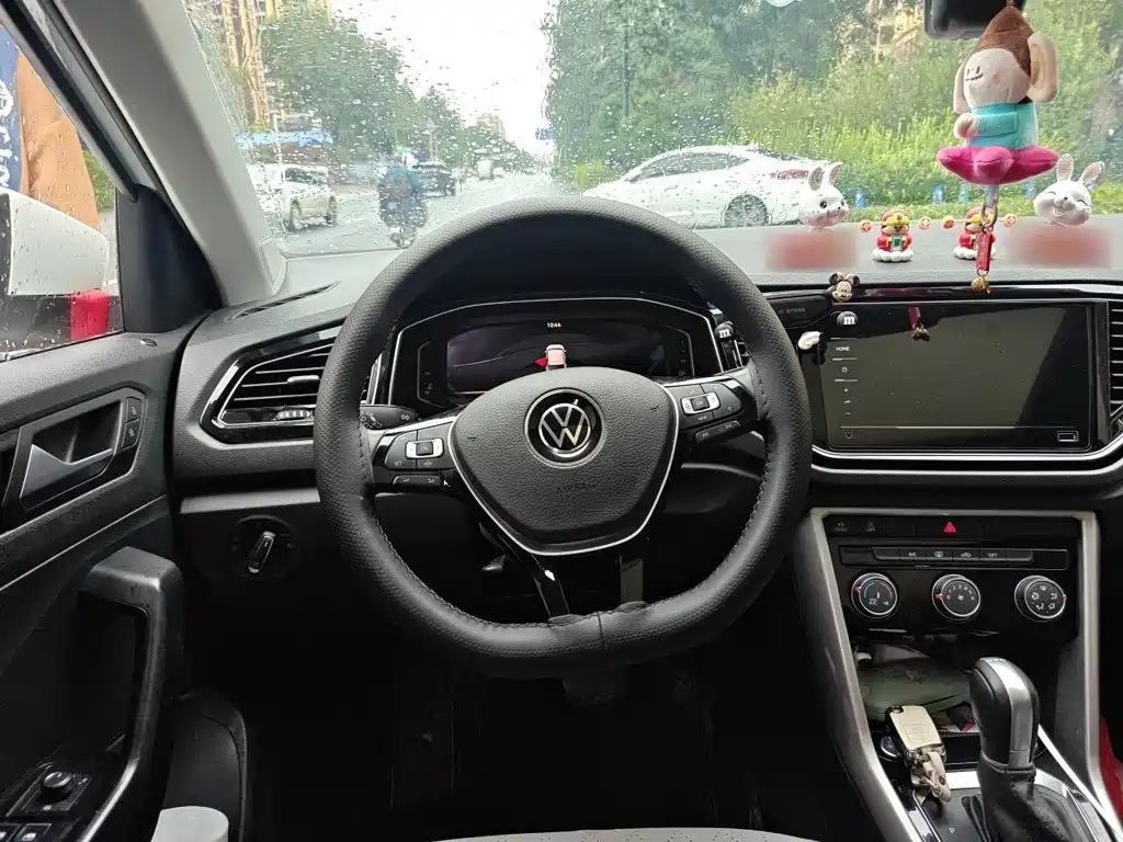 Volkswagen T-Roc — миниатюра 6
