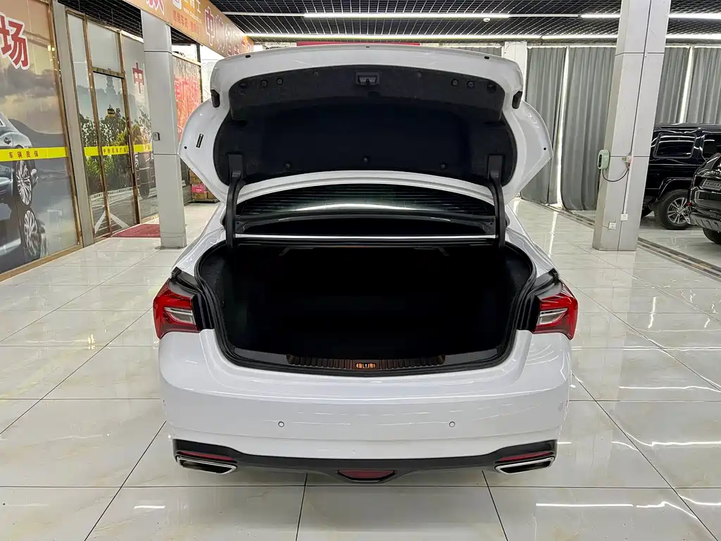 Buick Verano — миниатюра 8